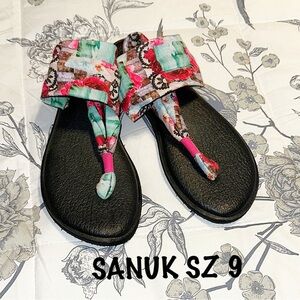 Sanuk Yoga Sling Back Sandals Vibrant Thong Style NWOT SZ 9